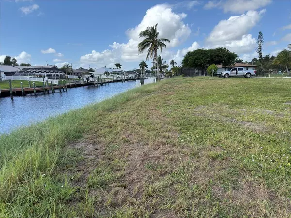 Cape Coral, FL 33990,1521 SE 20th AVE