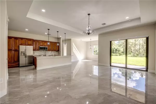 Lehigh Acres, FL 33972,1104 Henry AVE