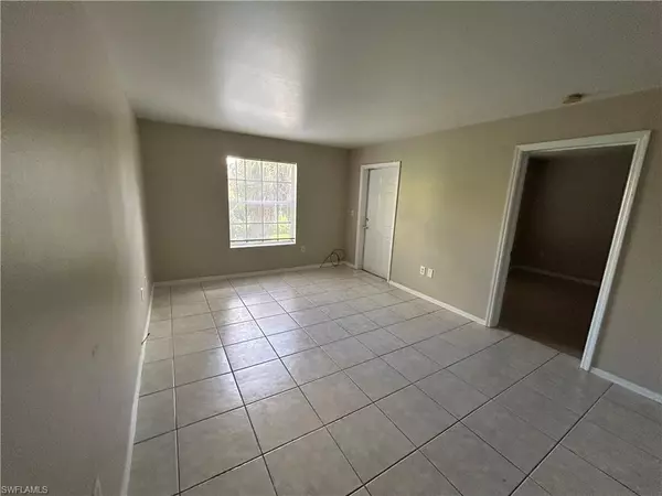 Labelle, FL 33935,211 Park AVE #15