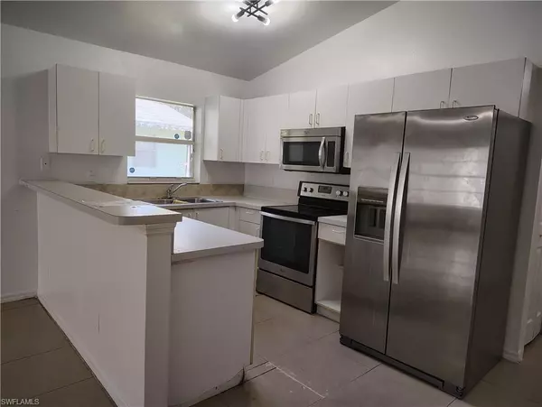 Fort Myers, FL 33916,3021 Indian ST