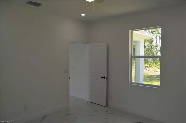 Lehigh Acres, FL 33971,2610 34th ST W