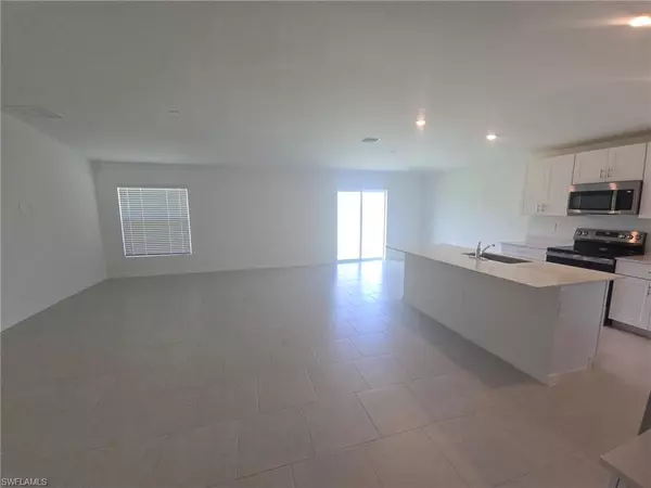 Lehigh Acres, FL 33974,12212 Sydney CT