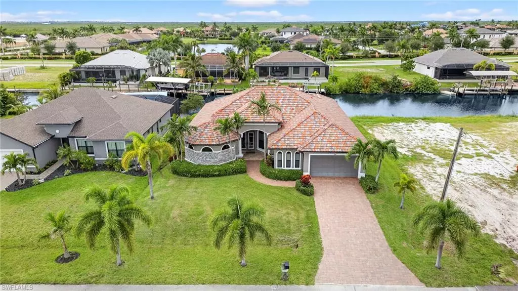828 NW 39th AVE, Cape Coral, FL 33993