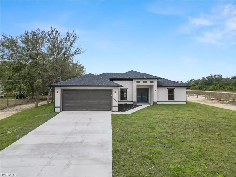 7537 19th TER, Labelle, FL 33935