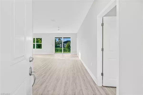 Lehigh Acres, FL 33971,5525 Berryman ST