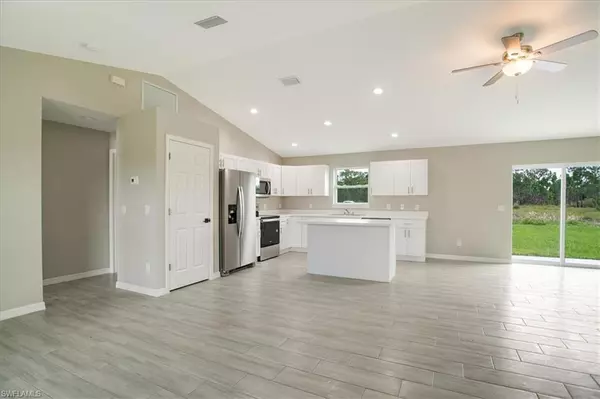3101 51st ST W, Lehigh Acres, FL 33971