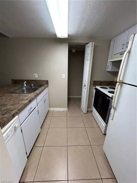 Labelle, FL 33935,211 Park Ave #19