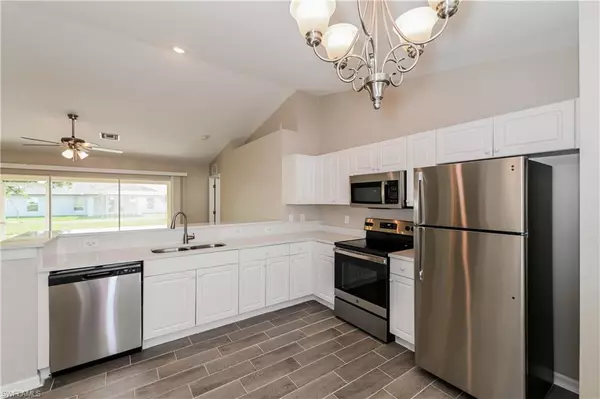 Cape Coral, FL 33909,631 NE 1st PL