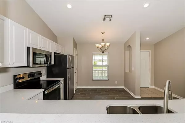 Cape Coral, FL 33909,631 NE 1st PL