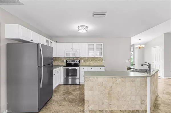 Cape Coral, FL 33914,4512 SW 20th AVE