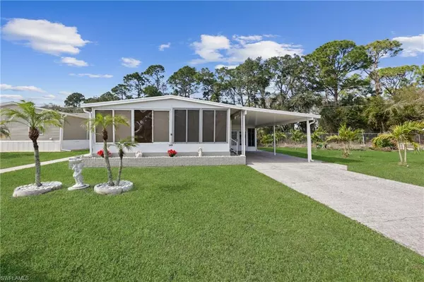 349 Shrub LN S, North Fort Myers, FL 33917