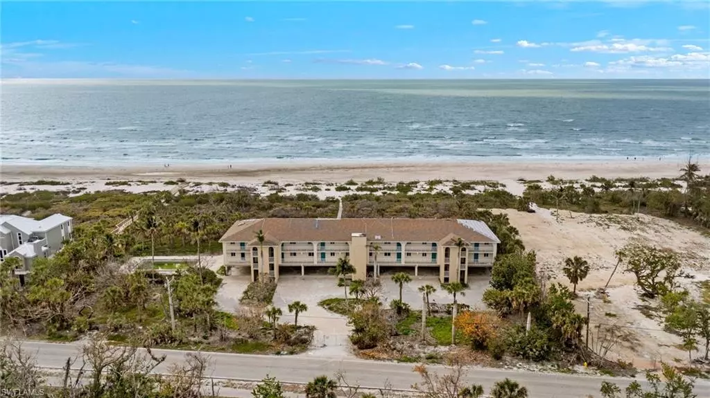 Sanibel, FL 33957,527 E Gulf DR #204