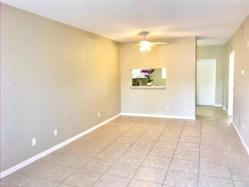 8342 Bernwood Cove LOOP #807, Fort Myers, FL 33966
