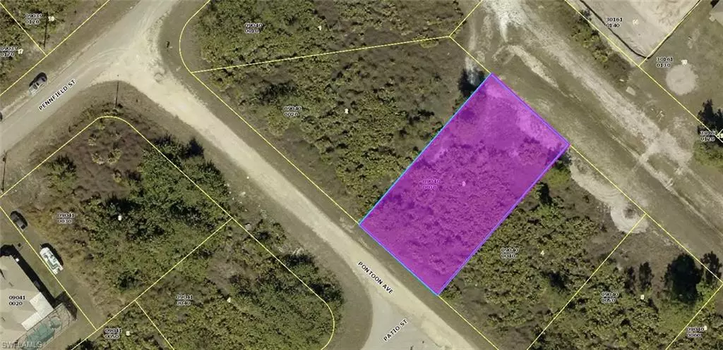 365 Pontoon AVE, Lehigh Acres, FL 33974