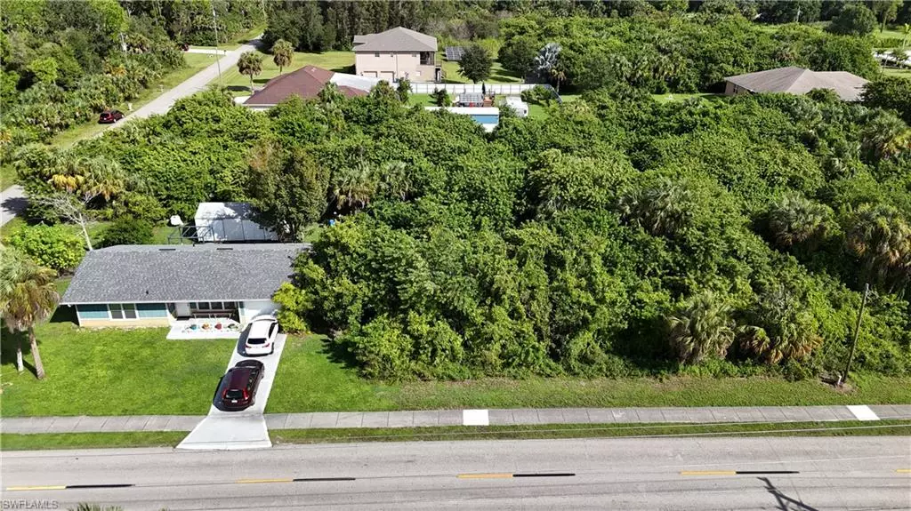 104 W 6th ST, Lehigh Acres, FL 33972