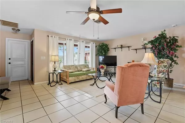 Cape Coral, FL 33914,913 Mohawk PKWY #915