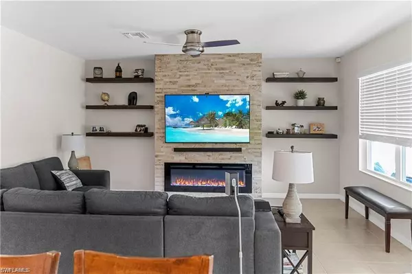 North Fort Myers, FL 33917,8880 Cascade Price CIR