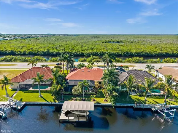 Cape Coral, FL 33914,3009 Beach PKWY W