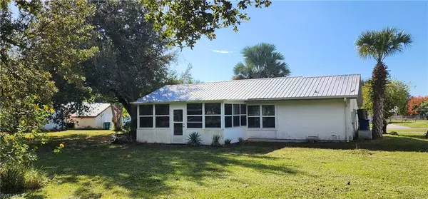 Labelle, FL 33935,2010 Steamboat CIR