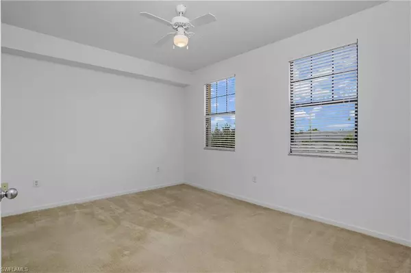 Naples, FL 34105,12940 Positano CIR #301