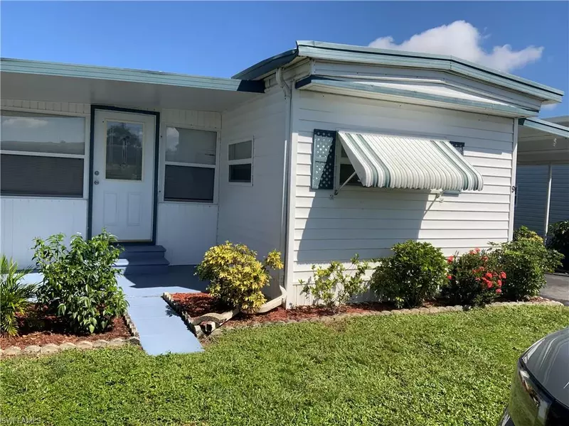 9 Arapaho TRL #223, Naples, FL 34113
