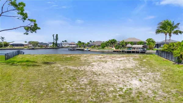 Cape Coral, FL 33993,3713 NW 14th ST