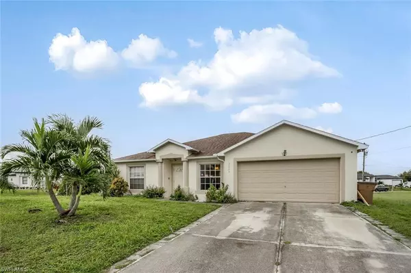 2203 Christopher AVE N, Lehigh Acres, FL 33971