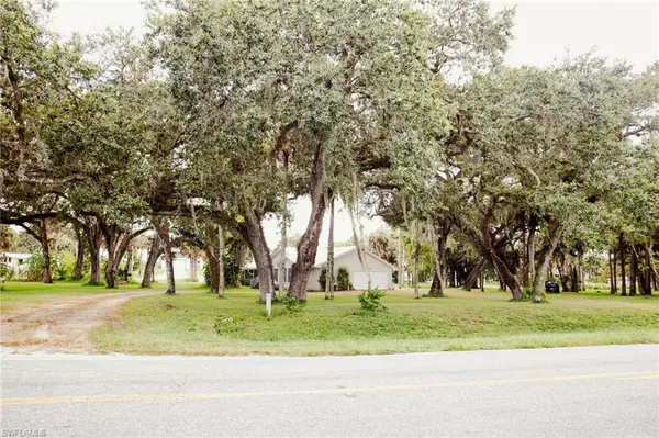 Fort Denaud, FL 33935,4055 County Rd 78