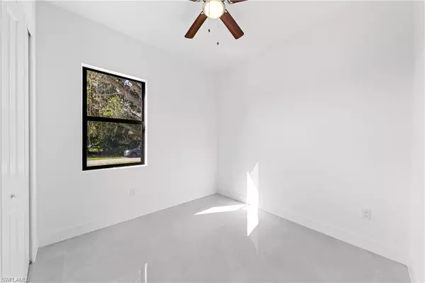 Lehigh Acres, FL 33971,2610 W 63 ST