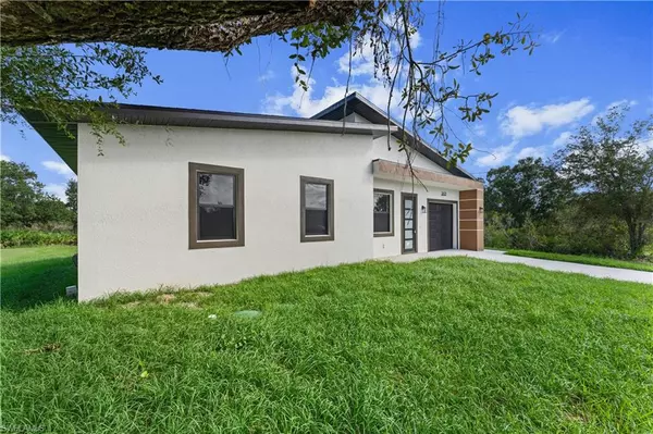 Lehigh Acres, FL 33971,2610 W 63 ST