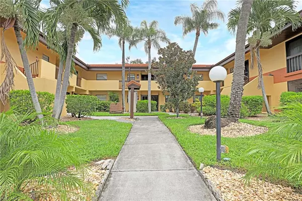 Fort Myers, FL 33919,6120 Whiskey Creek DR #409