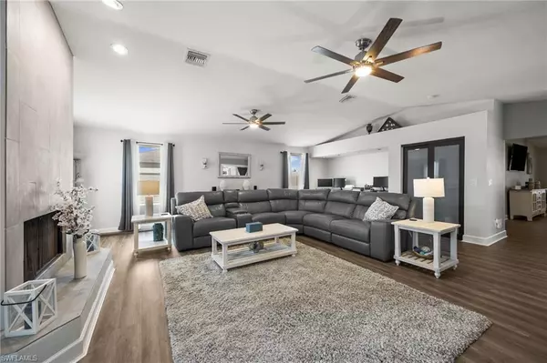 Cape Coral, FL 33991,2135 SW 3rd PL