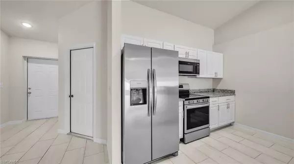 Cape Coral, FL 33990,1411/1413 Academy Blvd #1413