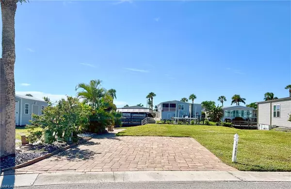 Fort Myers Beach, FL 33931,17680 Bryan CT