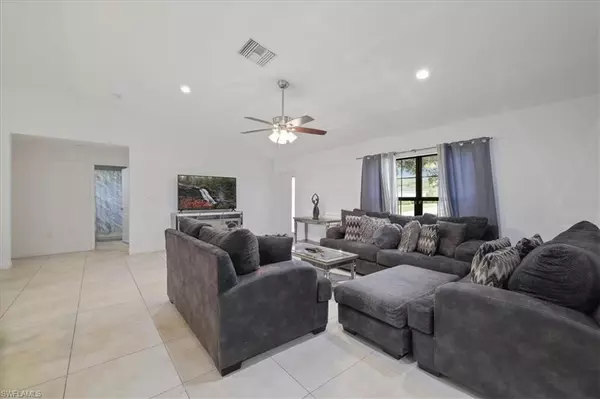 Labelle, FL 33935,2027 Granada RD