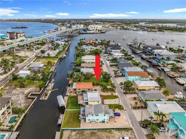 Fort Myers Beach, FL 33931,219 Primo DR