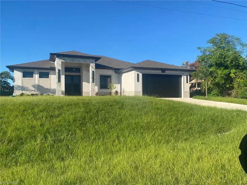 3014 6th ST W, Lehigh Acres, FL 33971
