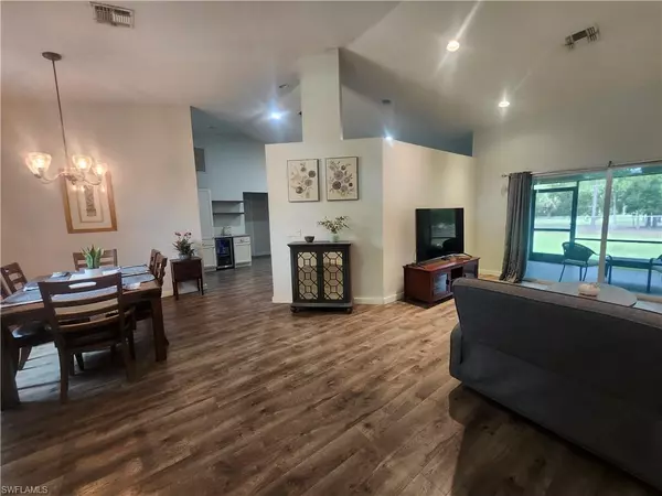 Naples, FL 34117,311 14th ST SE