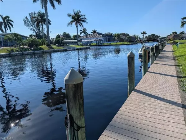 Cape Coral, FL 33904,4940 Vincennes ST #204