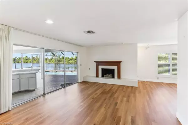 Fort Myers, FL 33919,1367 Sautern DR