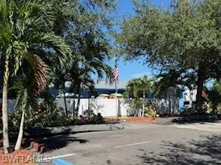 Cape Coral, FL 33904,2722 SE Santa Barbara PL