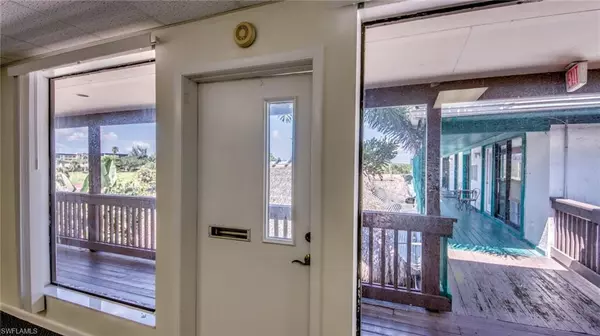 North Fort Myers, FL 33903,3436 Marinatown LN