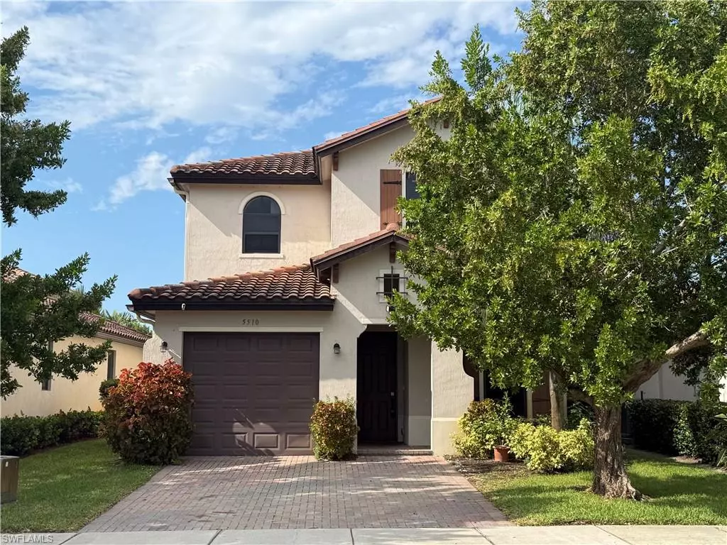 Ave Maria, FL 34142,5510 Useppa DR