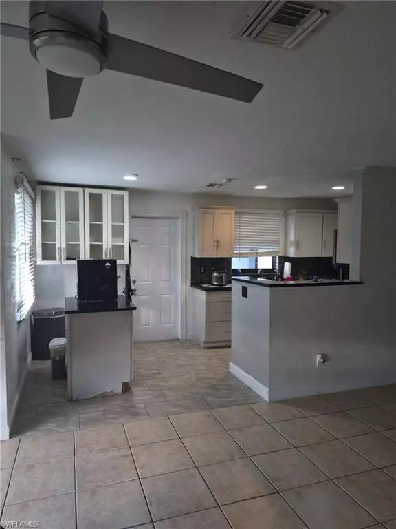 Lehigh Acres, FL 33936,114 Oleander RD