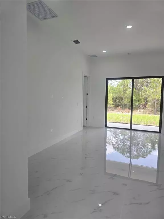 Lehigh Acres, FL 33974,987 Edgerton AVE