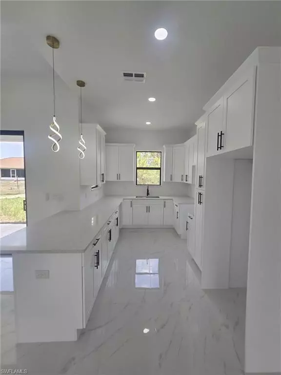 Lehigh Acres, FL 33974,987 Edgerton AVE