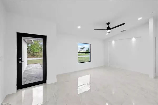 Cape Coral, FL 33909,2111 NE 17th AVE