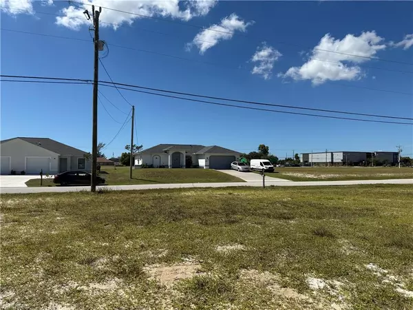 Cape Coral, FL 33914,2805 SW 7th PL