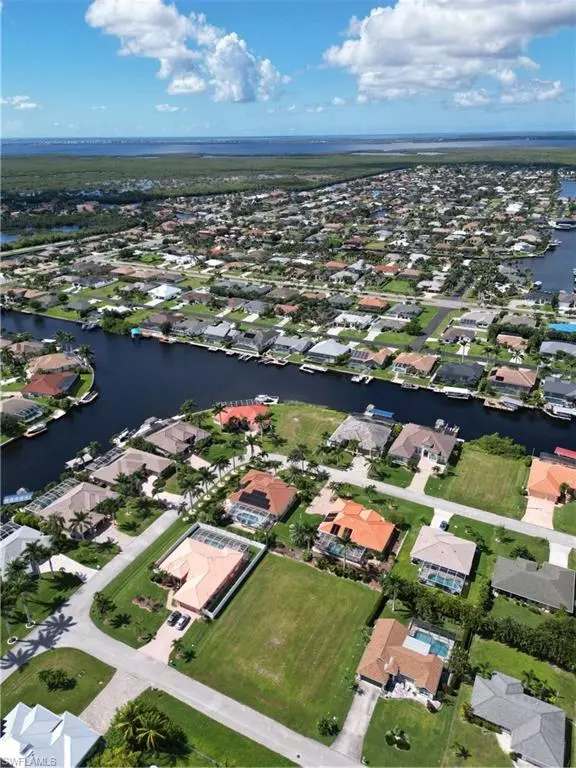 Cape Coral, FL 33914,5304 SW 19th PL