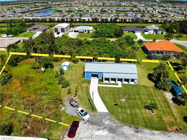 3824 Helms CT, Fort Myers, FL 33905